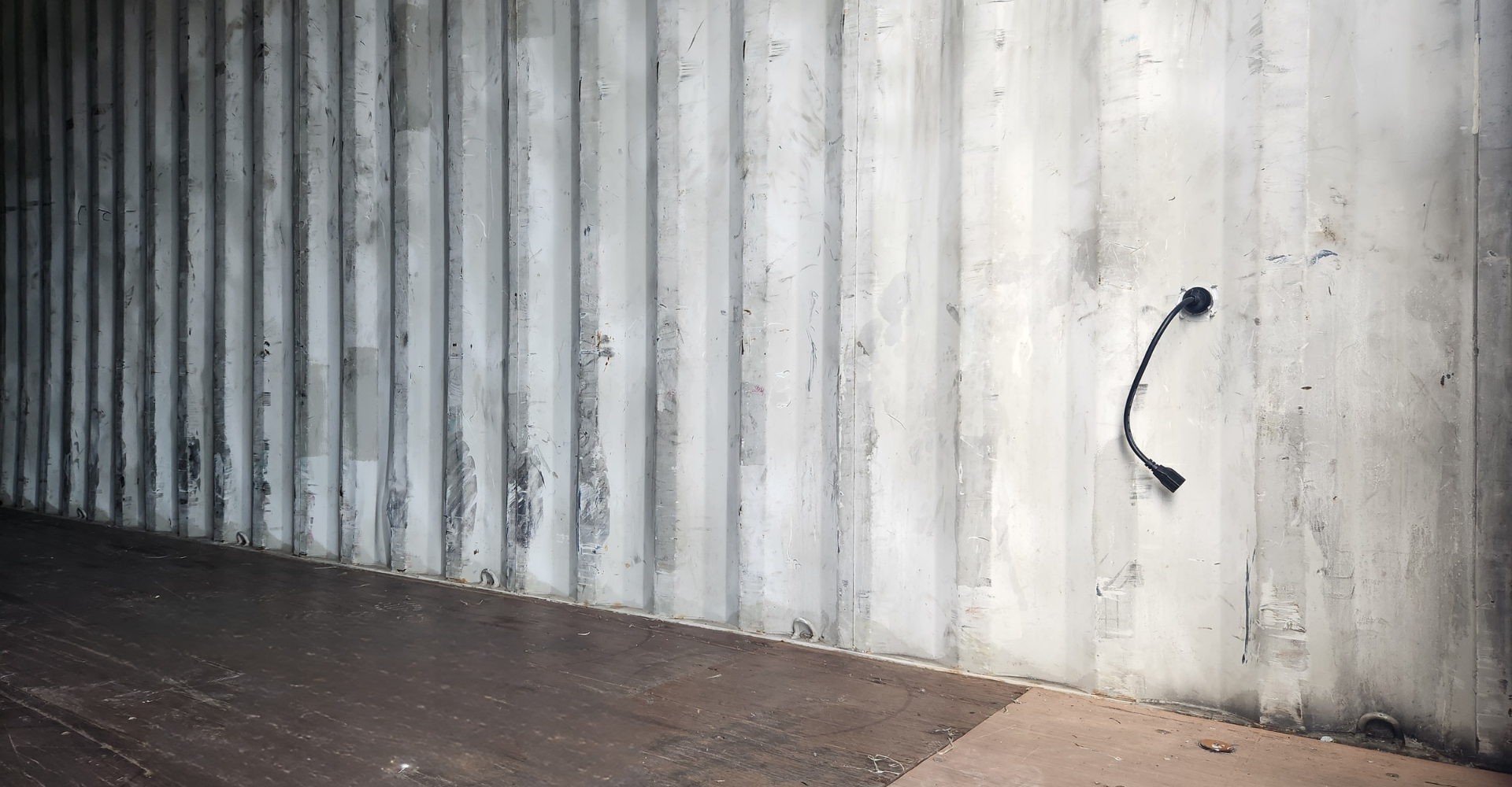 Through the wall electric (1)